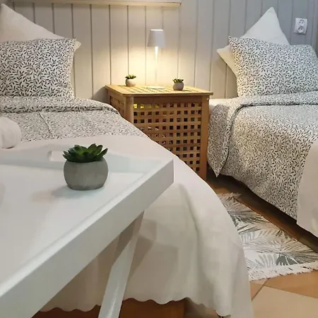 Nad Jeziorem Na Mazurach Z Kominkiem, Mazury, Lesny Zakatek